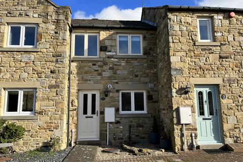 2 bedroom terraced house to rent, Priory Yard, County Durham DL12