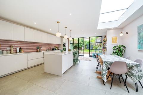 5 bedroom house to rent, Elyne Road London N4