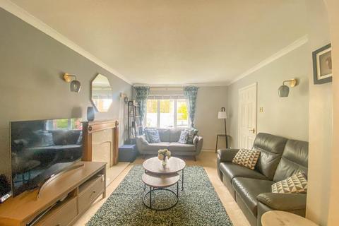30 Broadmeadow, Sawston, Cambridge, CB22 3EB