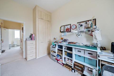 2 bedroom flat for sale, Churchward,  Swindon,  Wiltshire,  SN2