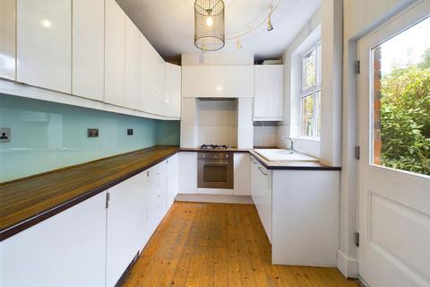 21 Morley Road, Nottingham, NG3 6LL