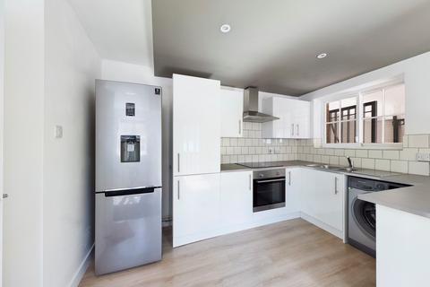 1 bedroom flat for sale, St. Dunstans Street, Rosiers Court, CT2