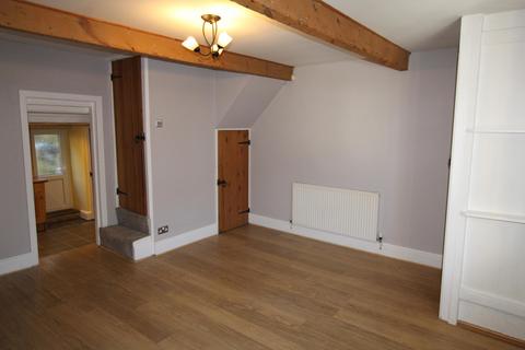 2 bedroom terraced house to rent, West View Place, Blackburn BB2