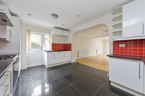 5 bedroom detached house to rent, Ditton Road, Surbiton, Surrey, KT6