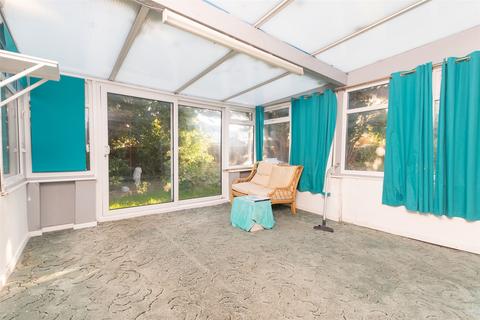 53 Cowper Close, Welling, DA16 2JT