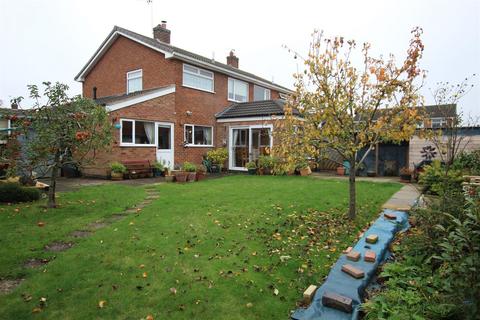 3 bedroom semi-detached house for sale, Barry Drive, Syston, Leicester