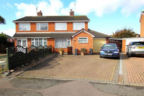 3 bedroom semi-detached house for sale, Barry Drive, Syston, Leicester