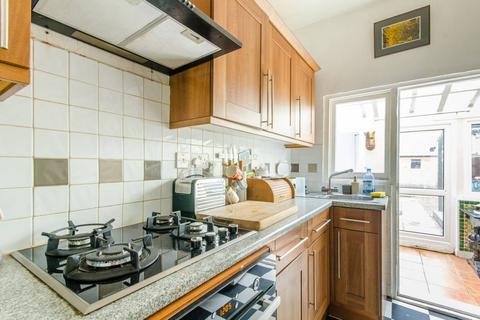 1 bedroom flat to rent, Knotts Green Road, Leyton, London, E10