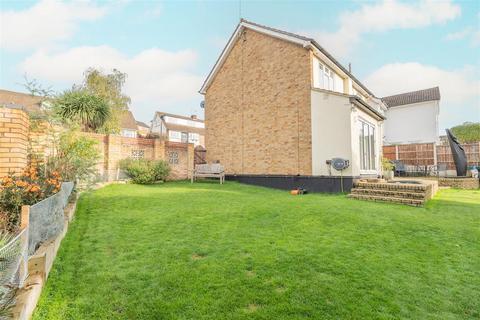 3 bedroom detached house for sale, Love Lane, Rayleigh