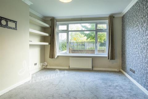 48 Wide Way, Mitcham, CR4 1BL
