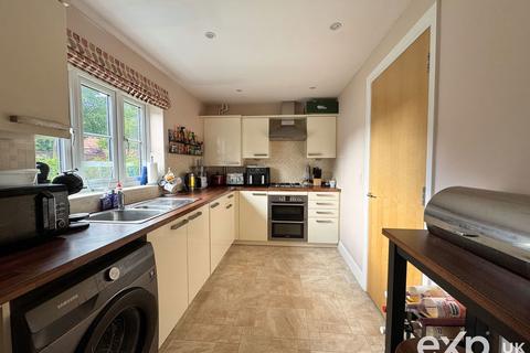 3 bedroom end of terrace house for sale, Beacon Avenue, West Malling ME19