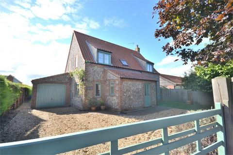 3 bedroom detached house to rent, Holt Road, Langham NR25