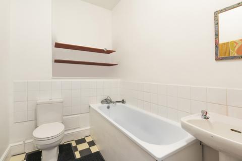 10c Breakspears Road, London, SE4 1UW