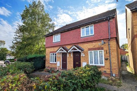 2 bedroom semi-detached house to rent, Percheron Drive, Woking GU21