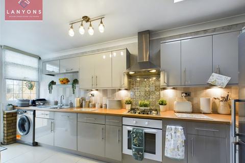 143 Aberrhondda Road, Porth, CF39 0BA