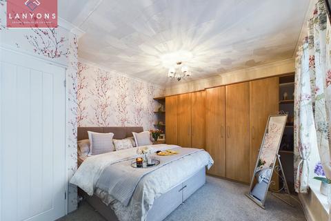 143 Aberrhondda Road, Porth, CF39 0BA