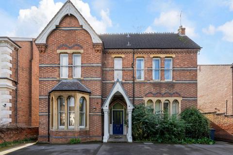 Property for sale, Lillington Avenue, Leamington Spa, Warwickshire CV32 5UJ