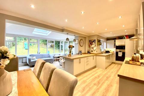 3 bedroom link detached house for sale, Blossom Close, Newport NP18