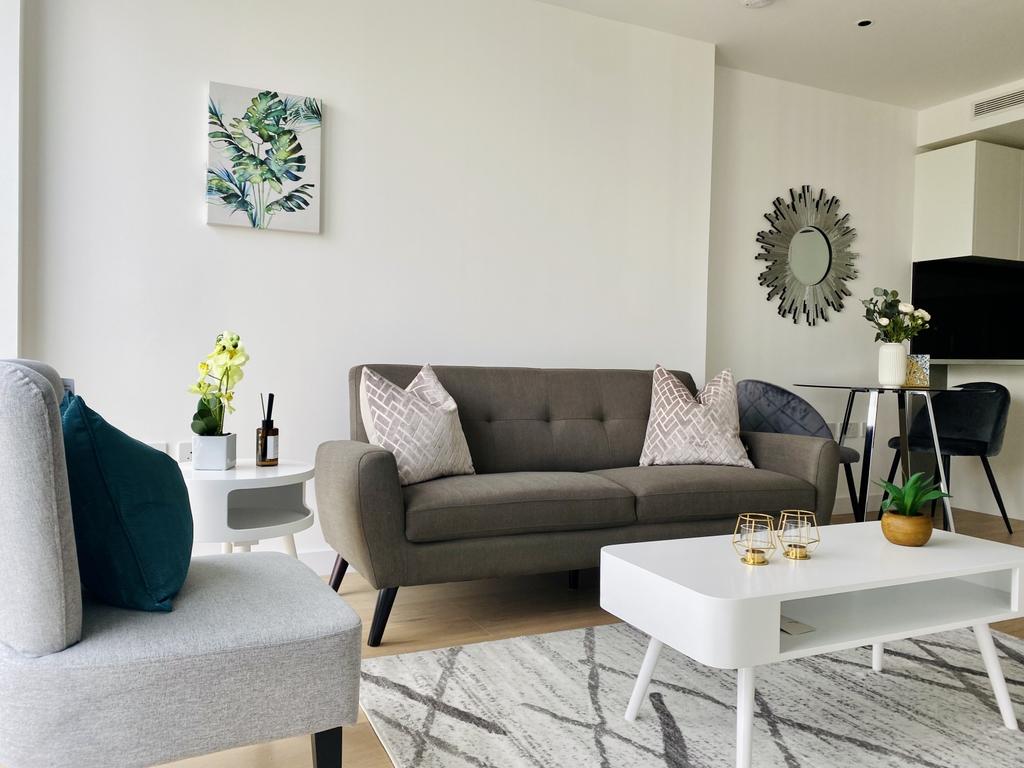 Marsh Wall, London 1 bed flat to rent £2,900 pcm (£669 pw)