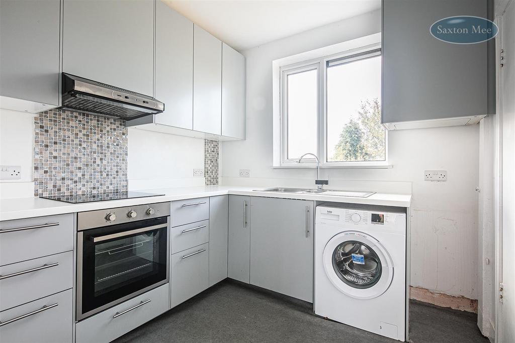 Galsworthy Avenue, Sheffield, S5 2 bed terraced house for sale £105,000