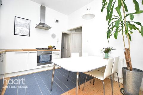 2 bedroom flat for sale, Birchanger Road, LONDON