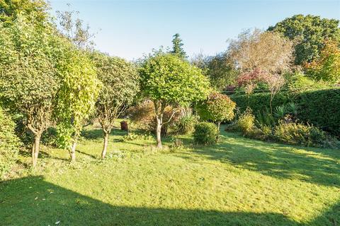 3 bedroom bungalow for sale, Tunbridge Crescent, Liphook