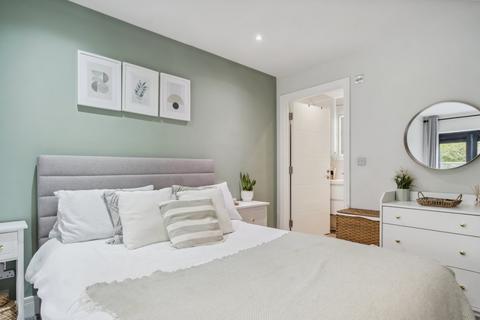 2 bedroom apartment for sale, Treadaway Hill, Loudwater, High Wycombe, Buckinghamshire, HP10