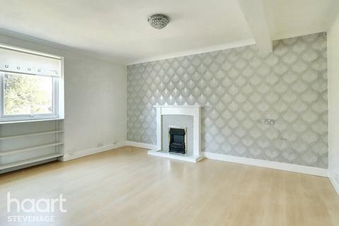 3 bedroom townhouse for sale, Regent Court, Hitchin