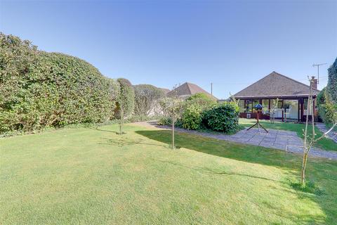14 Keswick Close, Goring By Sea, Worthing, BN12 6JZ
