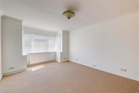 14 Keswick Close, Goring By Sea, Worthing, BN12 6JZ
