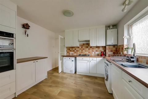 14 Keswick Close, Goring By Sea, Worthing, BN12 6JZ