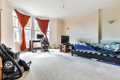 3 bedroom apartment for sale, Gloucester Road North, Bristol BS34