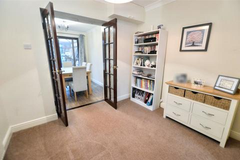 10 Auster Bank Avenue, Tadcaster, LS24 8AZ