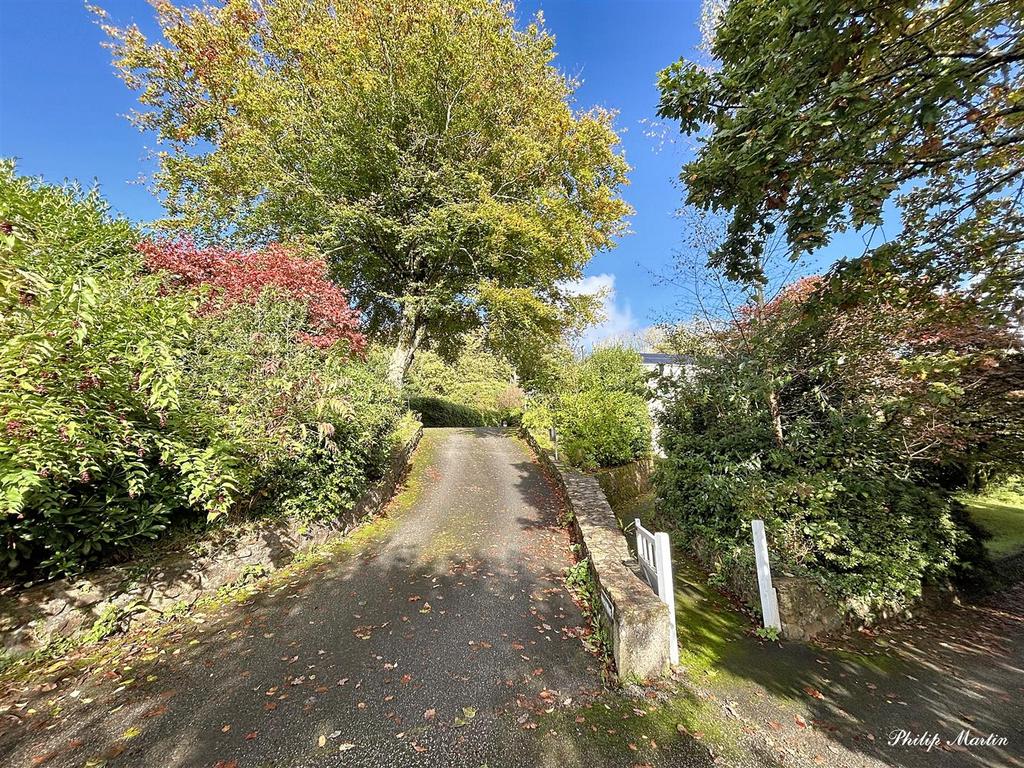 St. Clement, Truro 4 bed end of terrace house for sale £895,000