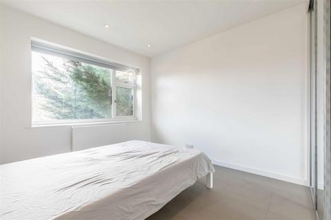 2 bedroom maisonette for sale, Smiths Lane, Windsor