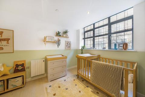 3 bedroom flat for sale, St James Road, Bermondsey