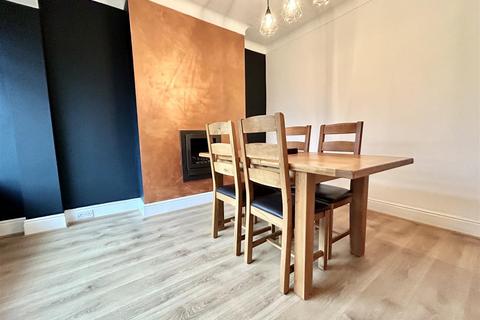 24 Barrowby Road, Leeds, LS15 8QJ