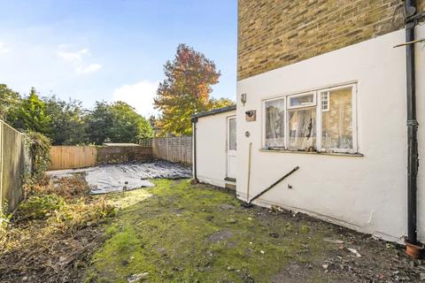13 Sunbury Road, Eton, Windsor, SL4 6BA