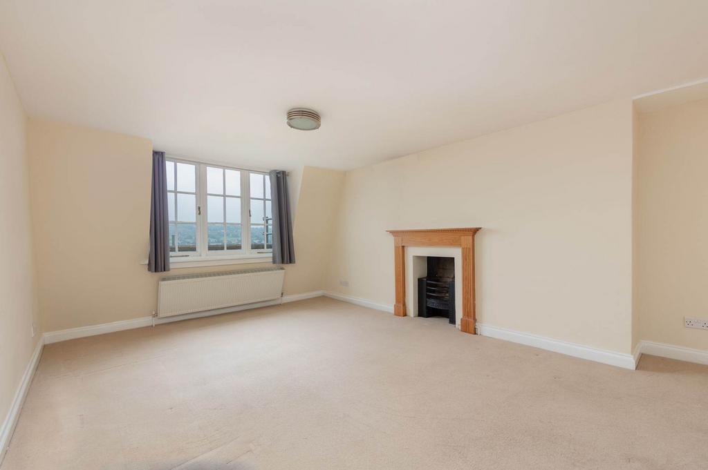 Camden Crescent, Lansdown 1 bed apartment to rent £1,100 pcm (£254 pw)