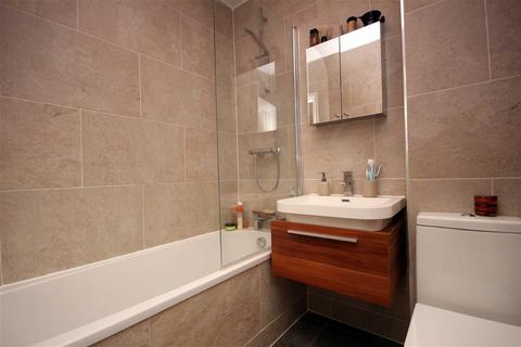 2 bedroom apartment for sale, 21-43 Bush Road, London