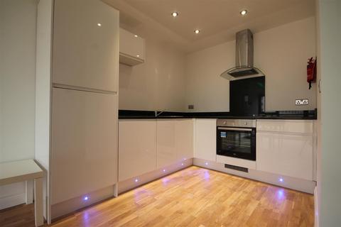 1 bedroom apartment to rent, Falconars House, City Centre