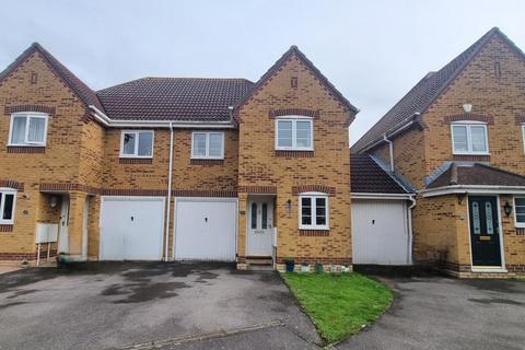 3 bedroom semi-detached house for sale, FEN AVENUE, FAREHAM