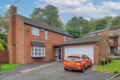 4 bedroom detached house for sale, Brookfield Close, Hunt End, Redditch, B97 5LL