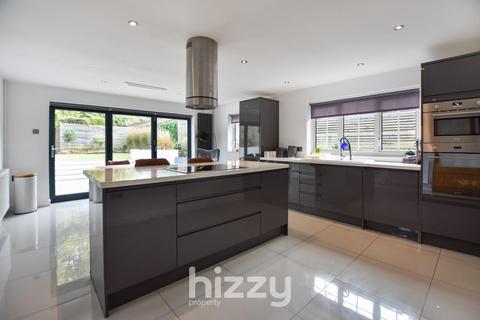 31 Guthrum Road, Hadleigh, Ipswich, IP7 5BQ