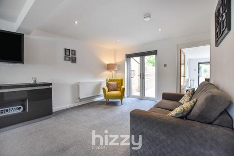 31 Guthrum Road, Hadleigh, Ipswich, IP7 5BQ