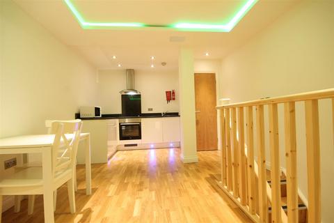 1 bedroom apartment to rent, Falconars House, City Centre