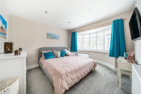 105 Hall Road, Isleworth, TW7 7PB