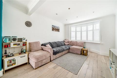 105 Hall Road, Isleworth, TW7 7PB