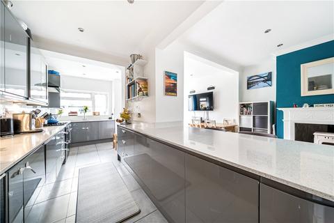105 Hall Road, Isleworth, TW7 7PB
