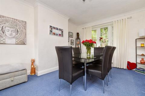 159 Stafford Road, Caterham, CR3 6JL